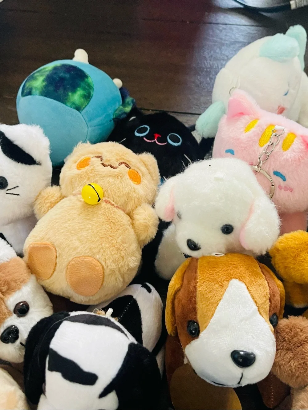 25 Assorted Plush Squishies - Cute Character Collection - Picture 5 of 5
